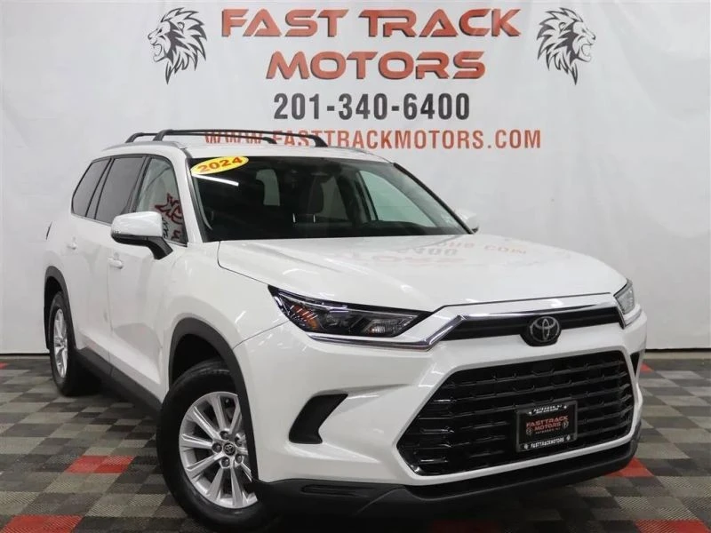 2024 Toyota Highlander - Image 3 of 12