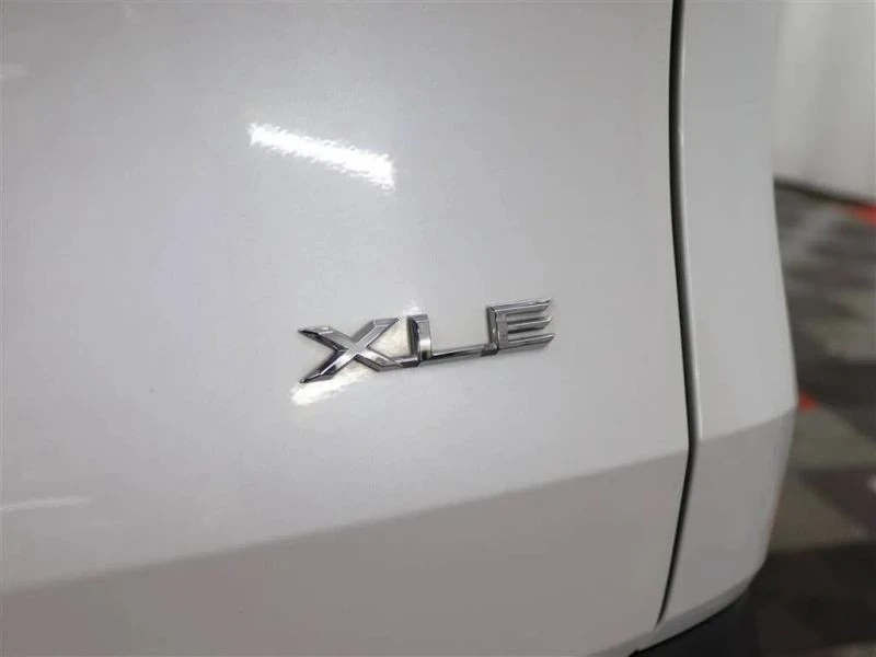 2024 Toyota Highlander - Image 9 of 12