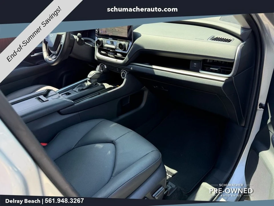 2024 Toyota Highlander - Image 16 of 26