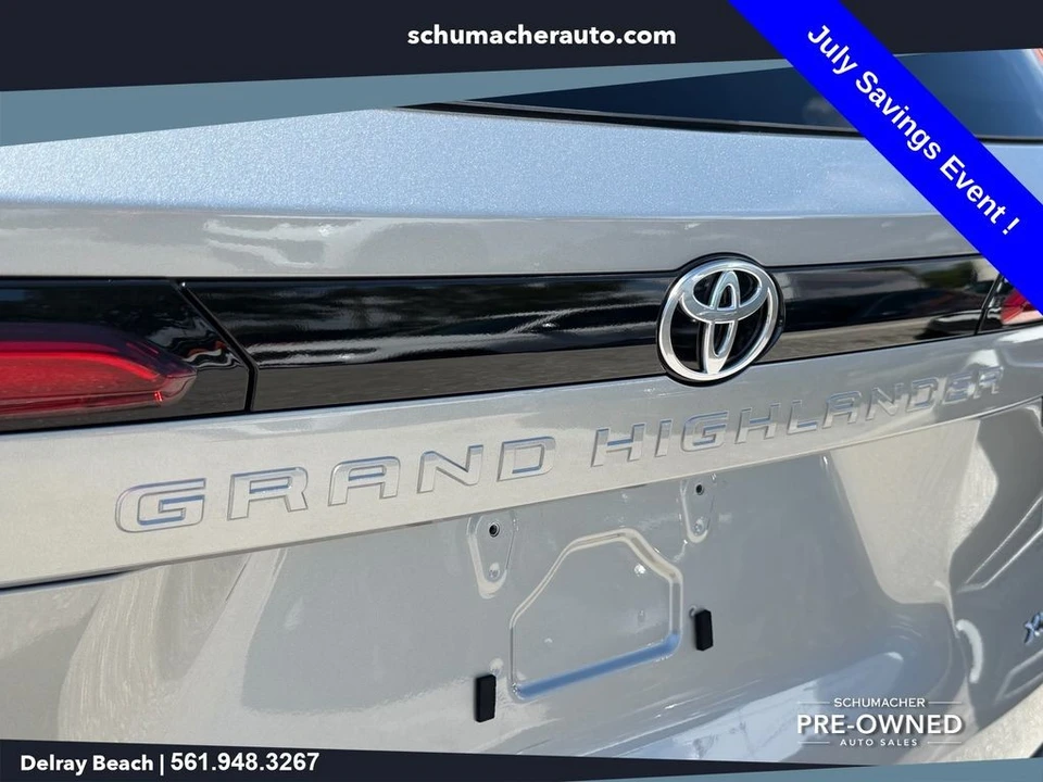 2024 Toyota Highlander - Image 13 of 26