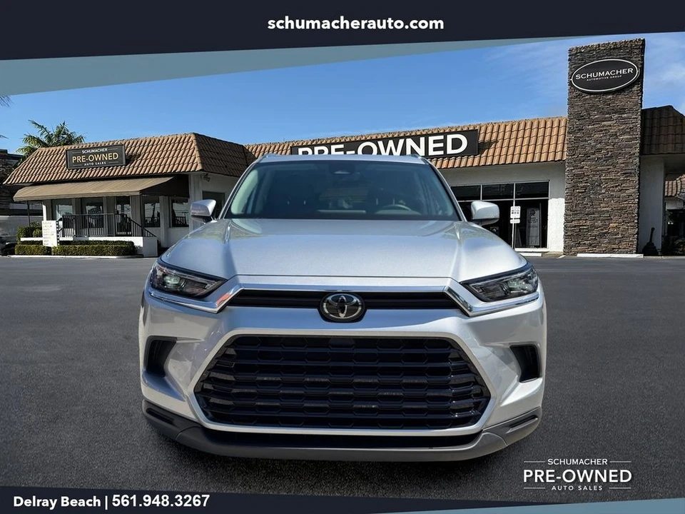 2024 Toyota Highlander - Image 2 of 26