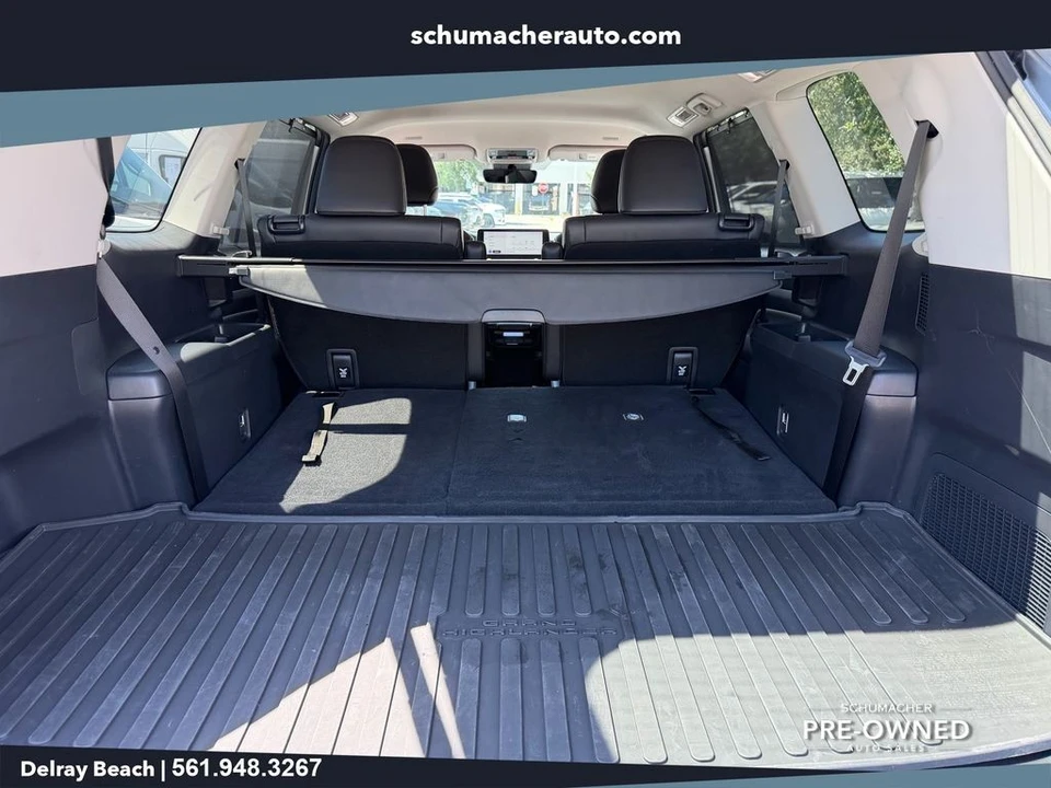 2024 Toyota Highlander - Image 15 of 26