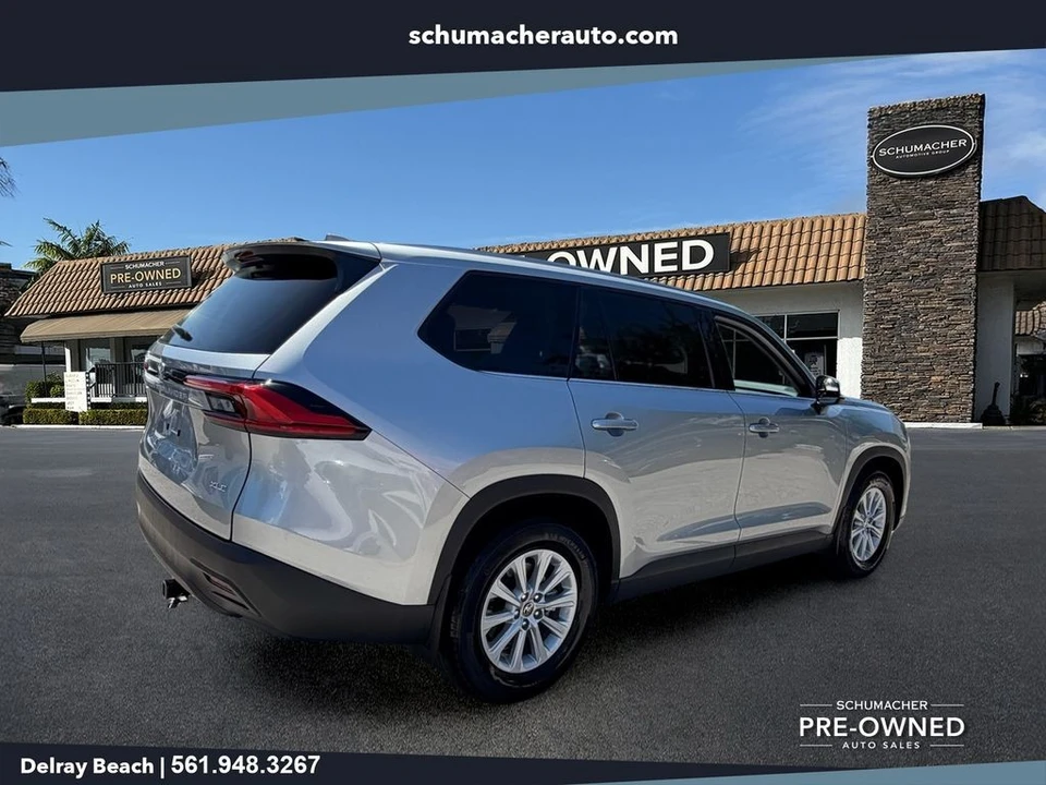 2024 Toyota Highlander - Image 7 of 26