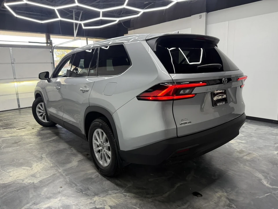 2024 Toyota Highlander - Image 3 of 21