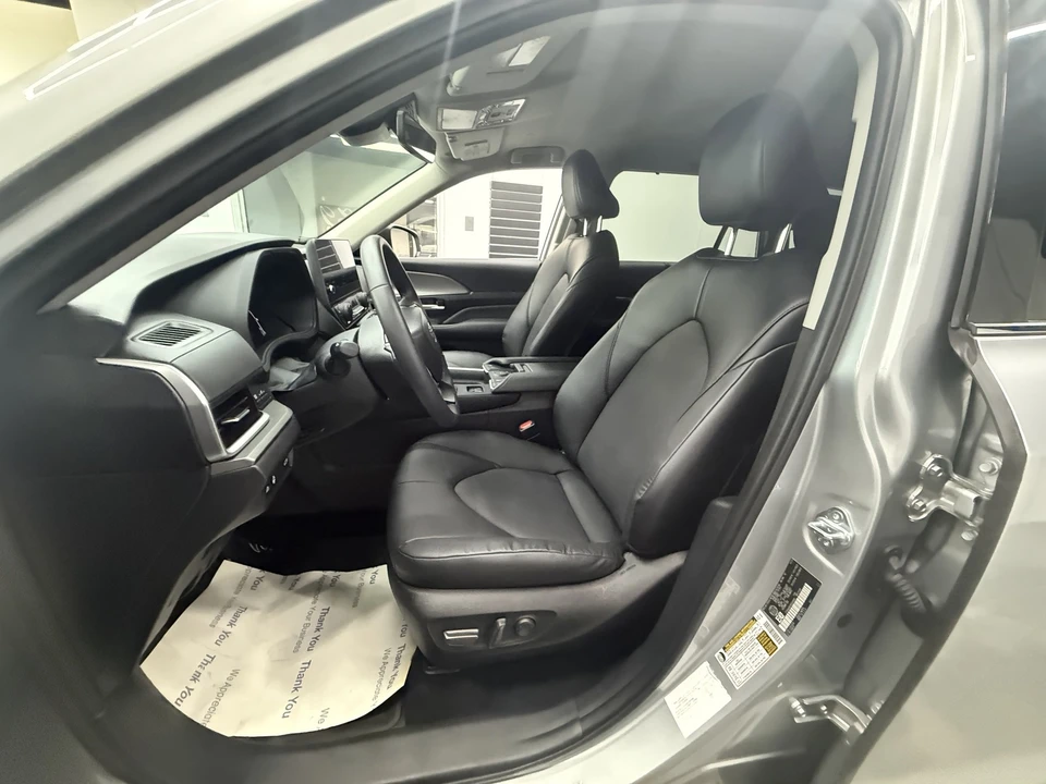 2024 Toyota Highlander - Image 13 of 21