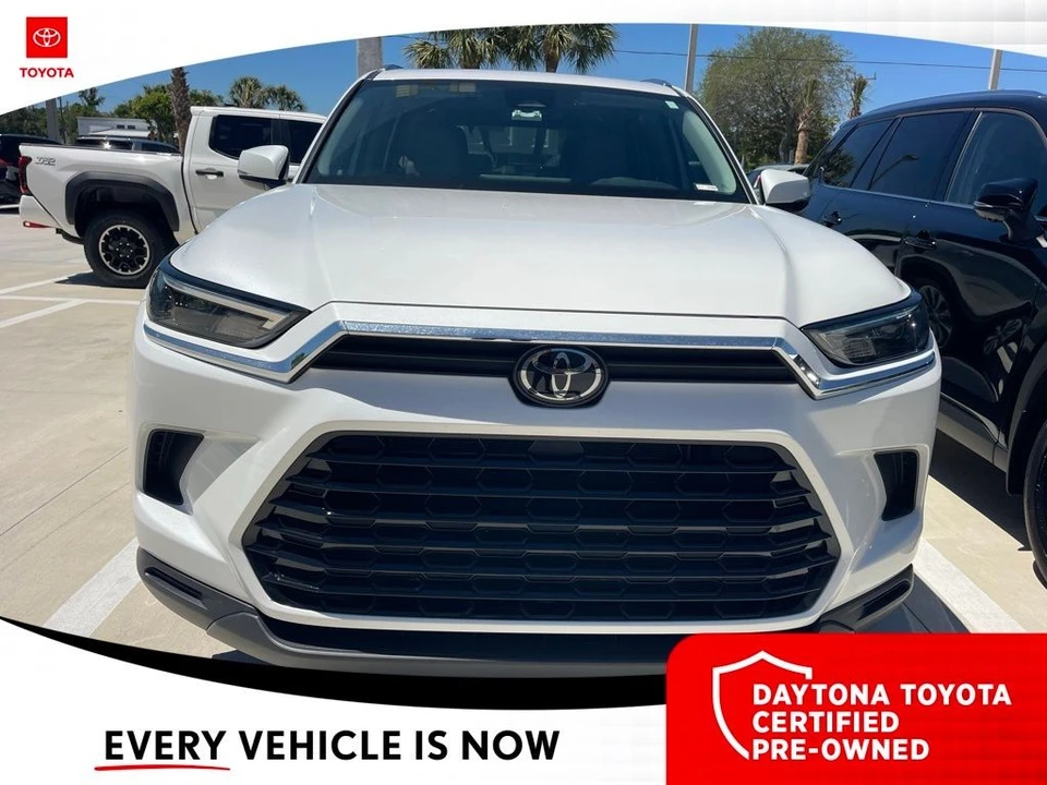 2024 Toyota Highlander - Image 7 of 10