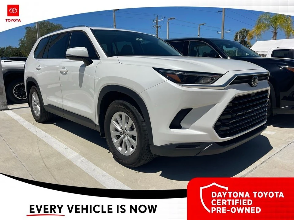 2024 Toyota Highlander - Image 6 of 10