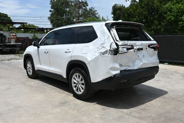 2024 Toyota Highlander - Image 3 of 21