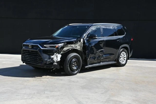 2024 Toyota Highlander - Image 2 of 21