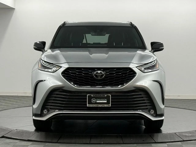 2024 Toyota Highlander - Image 3 of 12