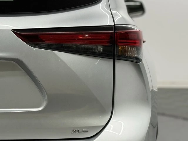 2024 Toyota Highlander - Image 7 of 12