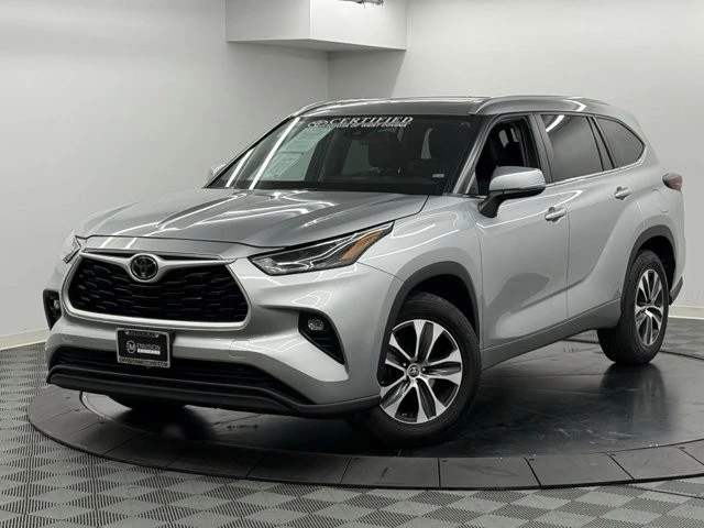 2024 Toyota Highlander - Image 2 of 12