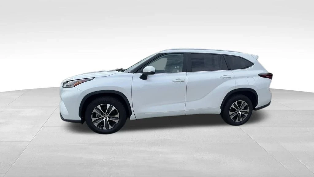2024 Toyota Highlander - Image 7 of 12