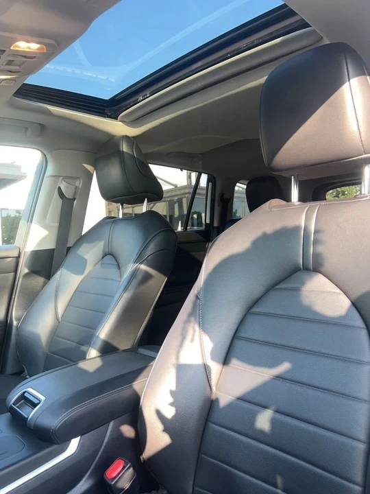 2024 Toyota Highlander - Image 6 of 12