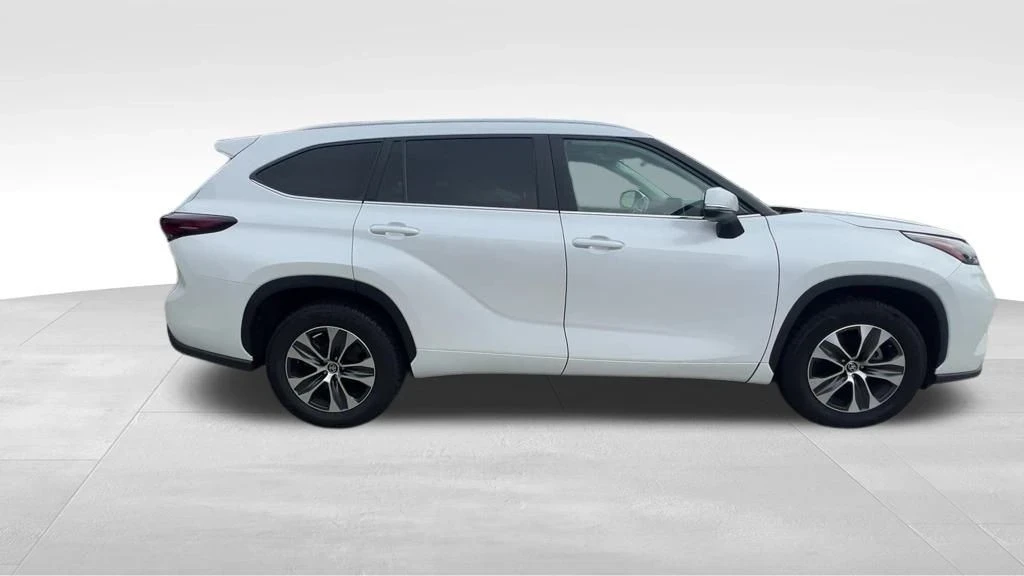 2024 Toyota Highlander - Image 11 of 12