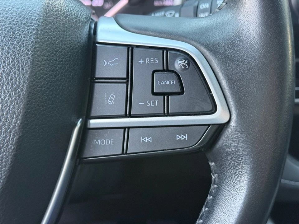 2024 Toyota Highlander - Image 19 of 21