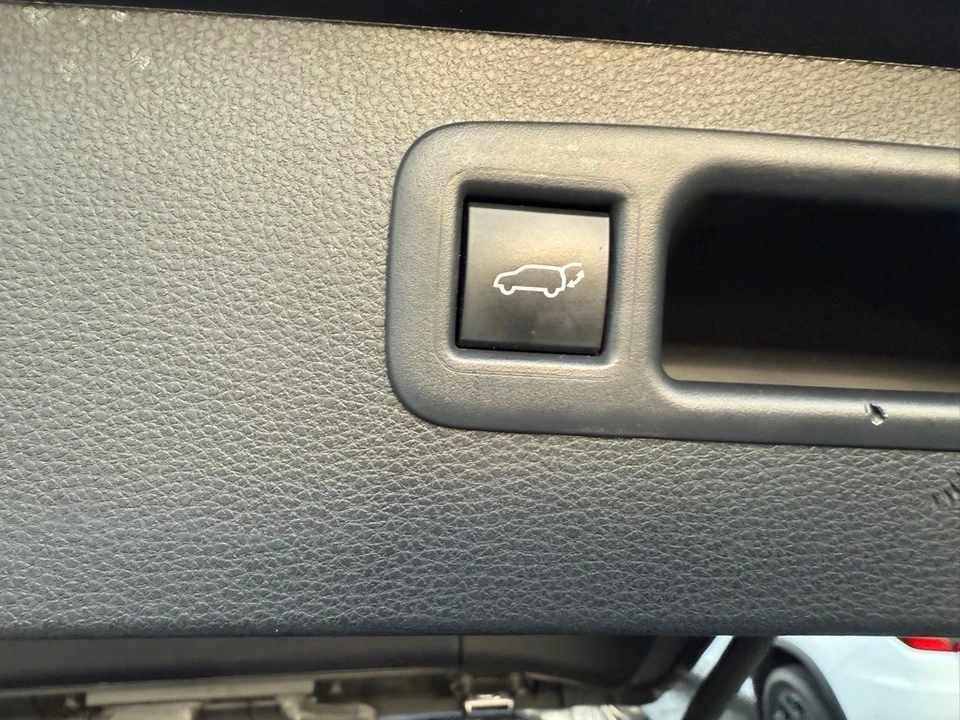 2024 Toyota Highlander - Image 8 of 21