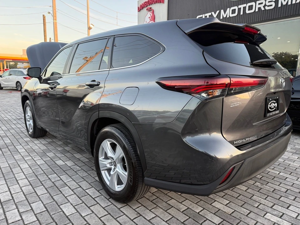 2024 Toyota Highlander - Image 5 of 21