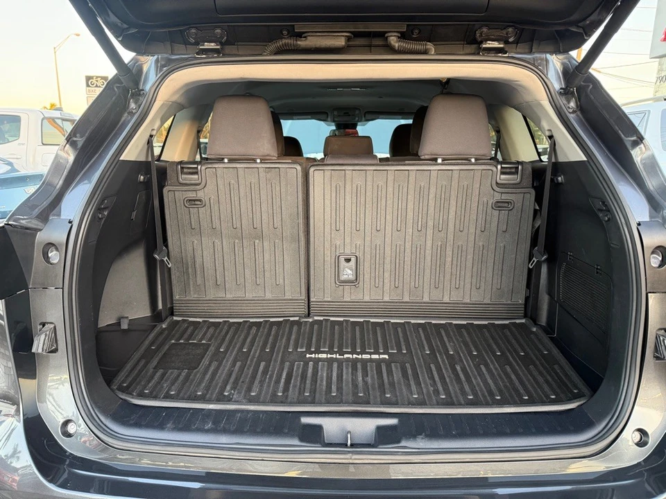 2024 Toyota Highlander - Image 7 of 21