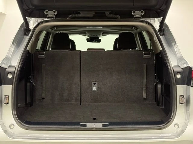 2024 Toyota Highlander - Image 11 of 21