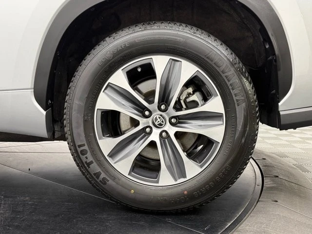 2024 Toyota Highlander - Image 13 of 21
