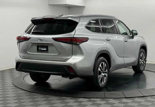 2024 Toyota Highlander - Image 6 of 21