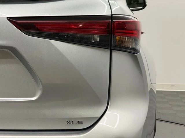 2024 Toyota Highlander - Image 7 of 21