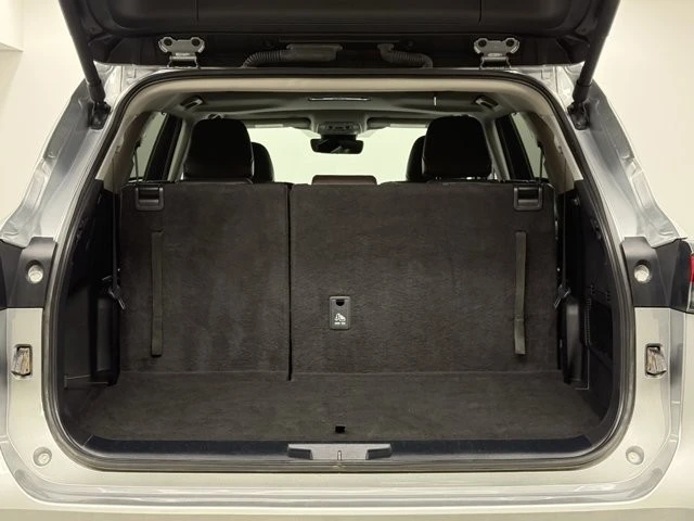 2024 Toyota Highlander - Image 11 of 12