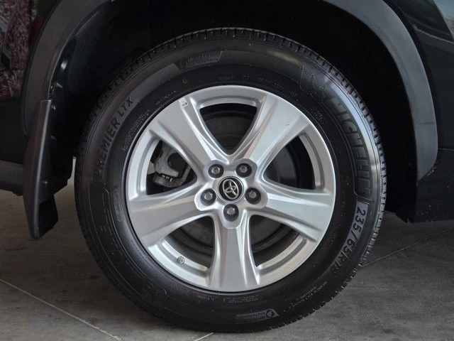 2024 Toyota Highlander - Image 5 of 12