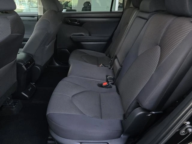 2024 Toyota Highlander - Image 11 of 12