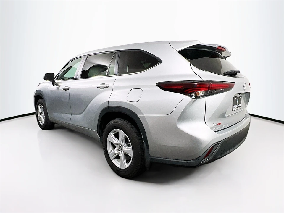 2024 Toyota Highlander - Image 6 of 12