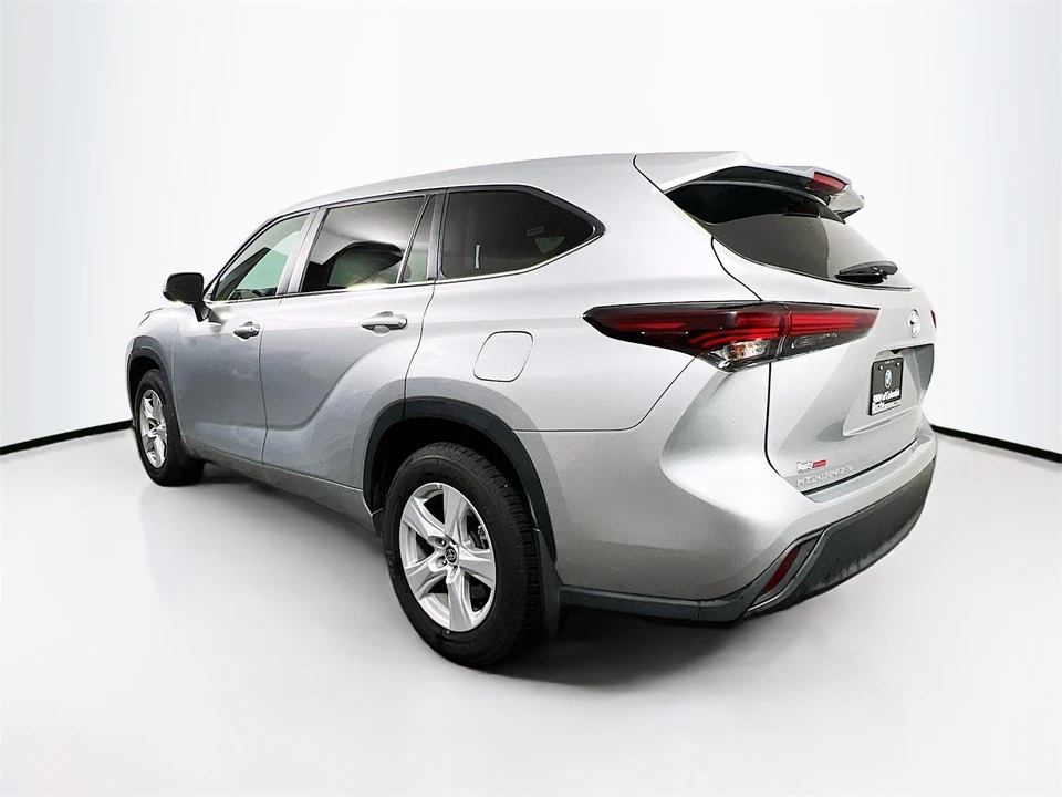 2024 Toyota Highlander - Image 6 of 12