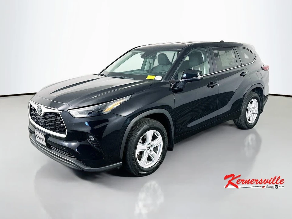2024 Toyota Highlander - Image 3 of 12