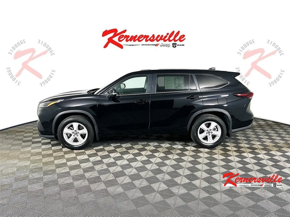 2024 Toyota Highlander - Image 4 of 12