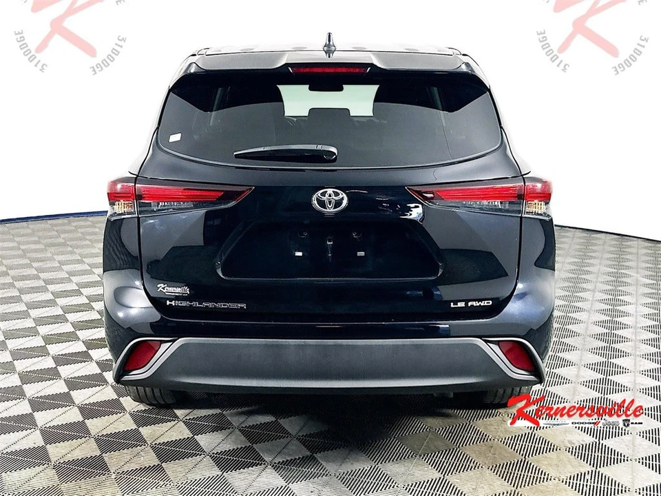 2024 Toyota Highlander - Image 6 of 12