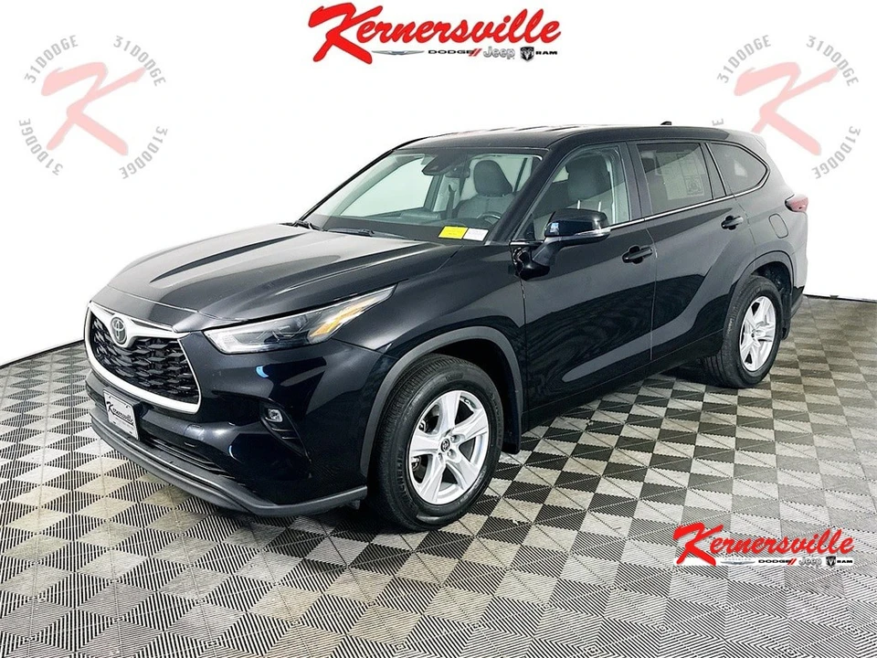 2024 Toyota Highlander - Image 3 of 12