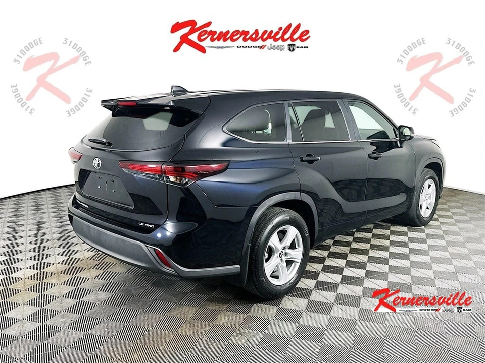 2024 Toyota Highlander - Image 7 of 12