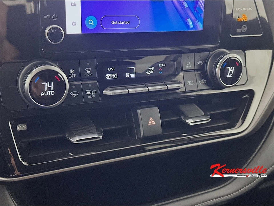 2024 Toyota Highlander - Image 18 of 21