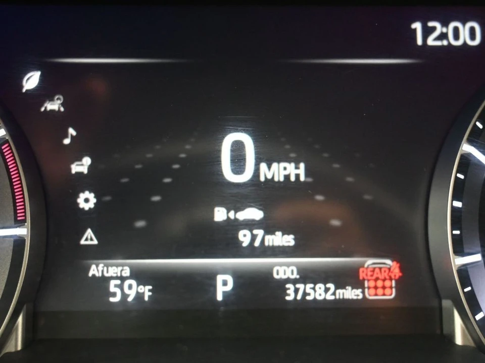 2024 Toyota Highlander - Image 16 of 21