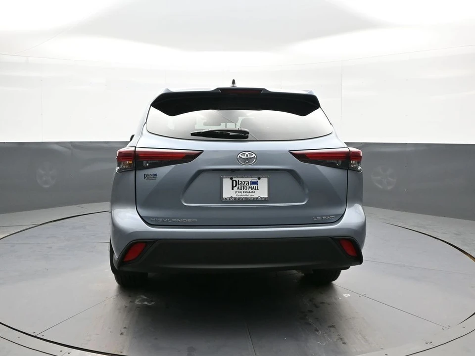 2024 Toyota Highlander - Image 7 of 21