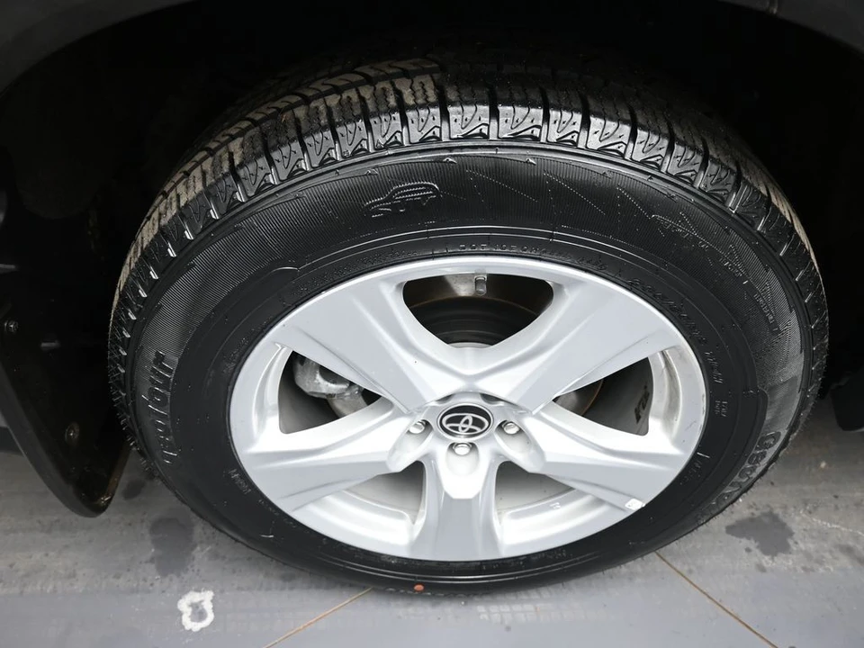 2024 Toyota Highlander - Image 12 of 21