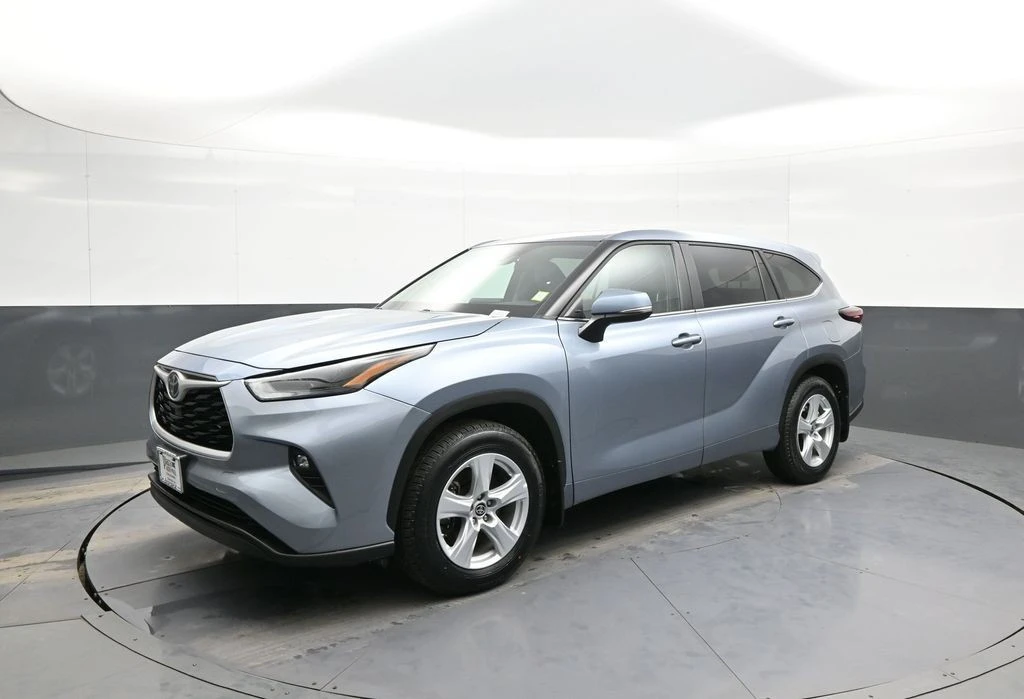 2024 Toyota Highlander - Image 10 of 12