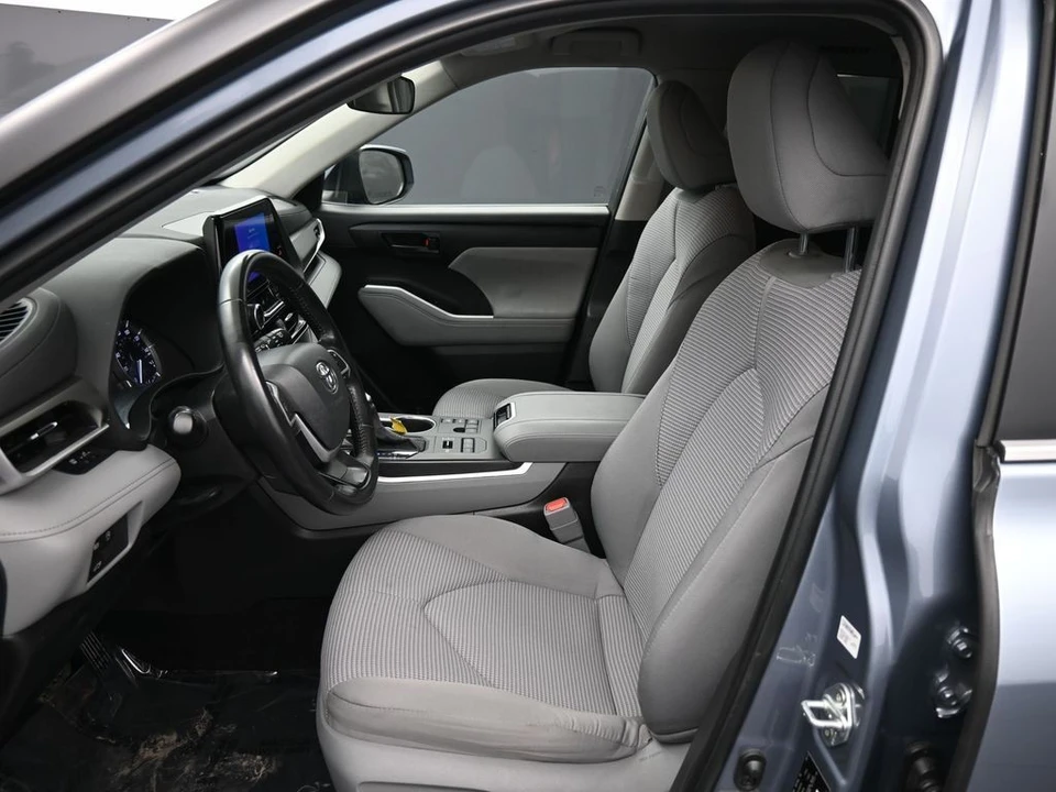 2024 Toyota Highlander - Image 18 of 21