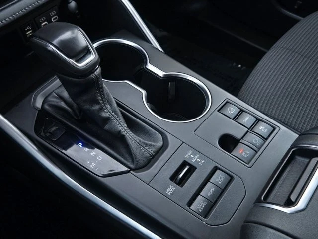 2024 Toyota Highlander - Image 17 of 21