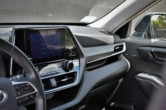 2024 Toyota Highlander - Image 14 of 21