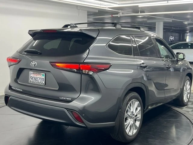 2024 Toyota Highlander - Image 3 of 12