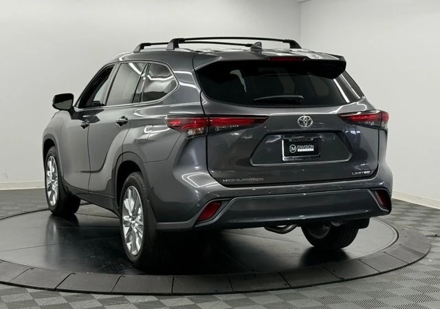 2024 Toyota Highlander - Image 11 of 21