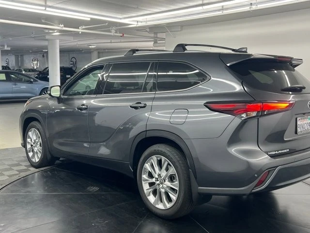 2024 Toyota Highlander - Image 4 of 12