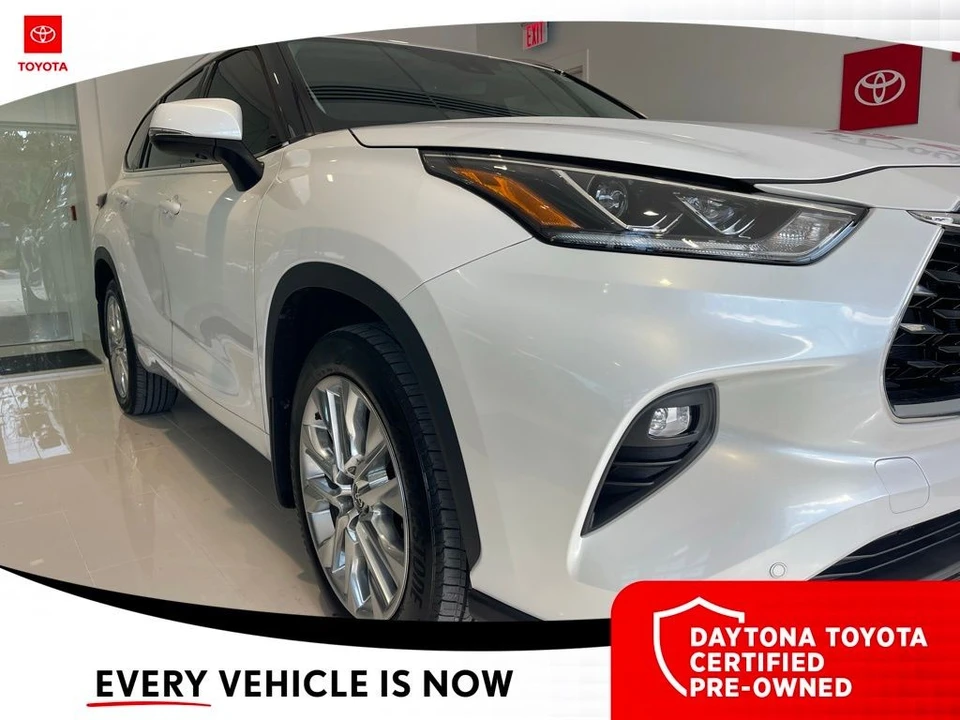2024 Toyota Highlander - Image 2 of 12