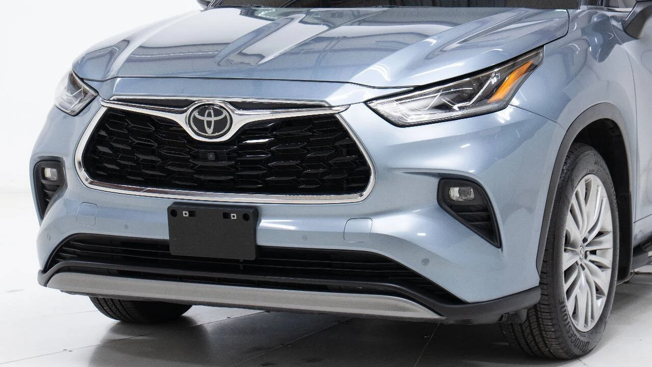 2024 Toyota Highlander - Image 10 of 12